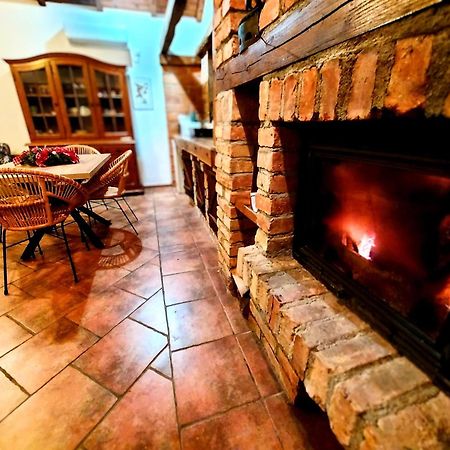Studio Apartman Buteo Ястребарско Екстериор снимка