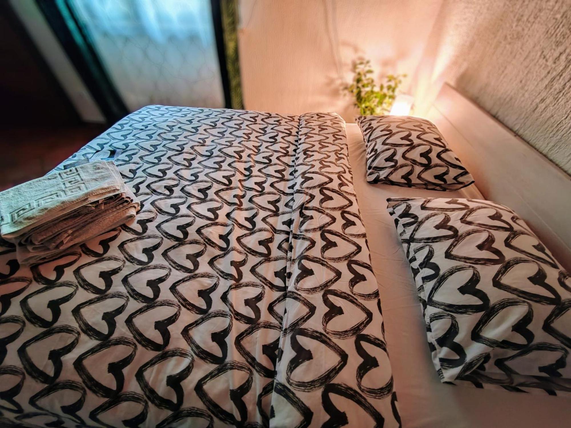 Studio Apartman Buteo Ястребарско Екстериор снимка